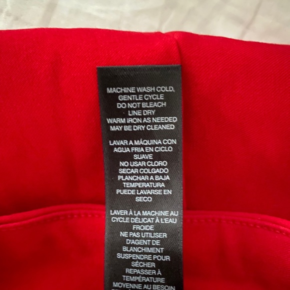 Chico’s “So Slimming” red crop pant Chico’s size 2 - Picture 11 of 11